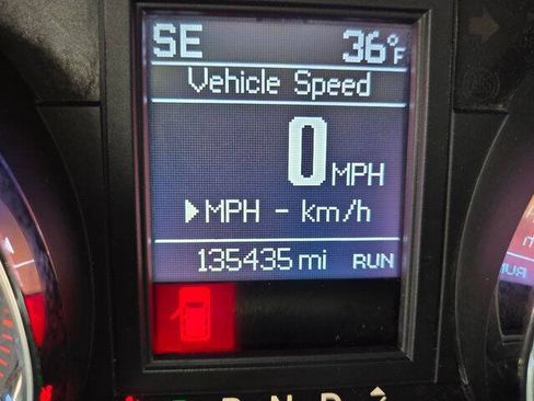Used 2014 Chrysler Town & Country Touring w/ Driver Convenience Group FWD image 23