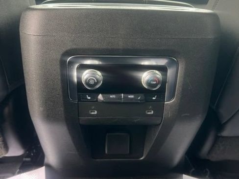 Used 2022 GMC Yukon AT4 w/ Max Trailering Package AWD/4WD image 19