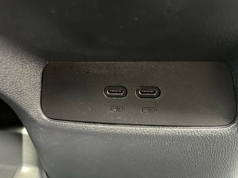 Used 2025 Chevrolet Equinox ACTIV w/ Safety and Technology Package FWD image 41