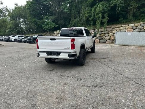 Used 2020 Chevrolet Silverado 2500 High Country w/ Z71 Off-Road Package AWD/4WD image 5