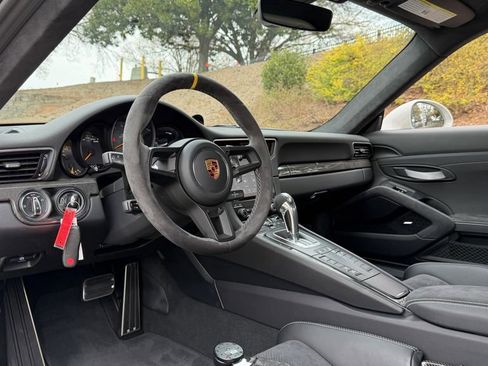 Used 2019 Porsche 911 GT3 RS image 14