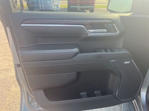 Used 2024 GMC Sierra 1500 SLT w/ SLT Premium Plus Package AWD/4WD image 11