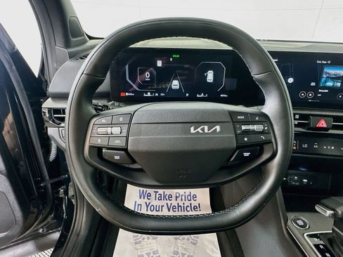 Certified 2026 Kia Sportage X-Line w/ X-Line Technology Package AWD/4WD image 11