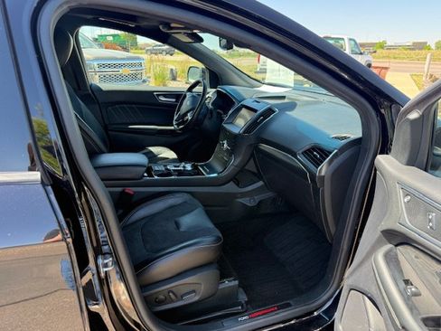 Used 2020 Ford Edge ST w/ Equipment Group 401A AWD/4WD image 3