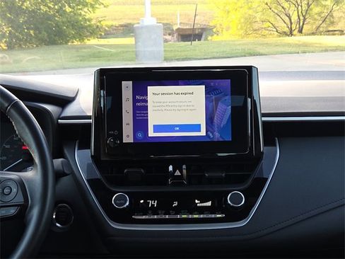 Used 2025 Toyota Corolla SE image 12