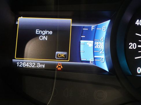 Used 2015 Ford Edge SEL w/ Equipment Group 201A AWD/4WD image 41