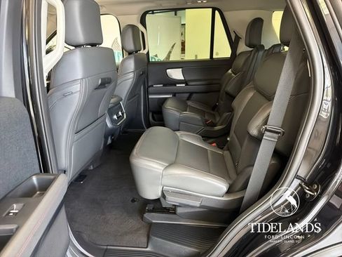 Certified 2025 Ford Expedition Active RWD image 30