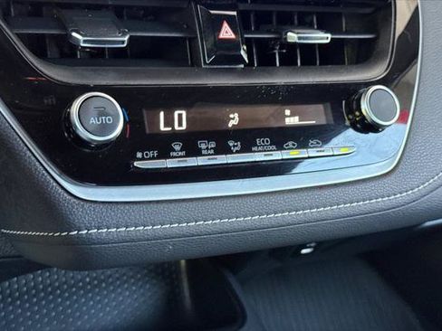 Certified 2025 Toyota Corolla SE FWD image 20