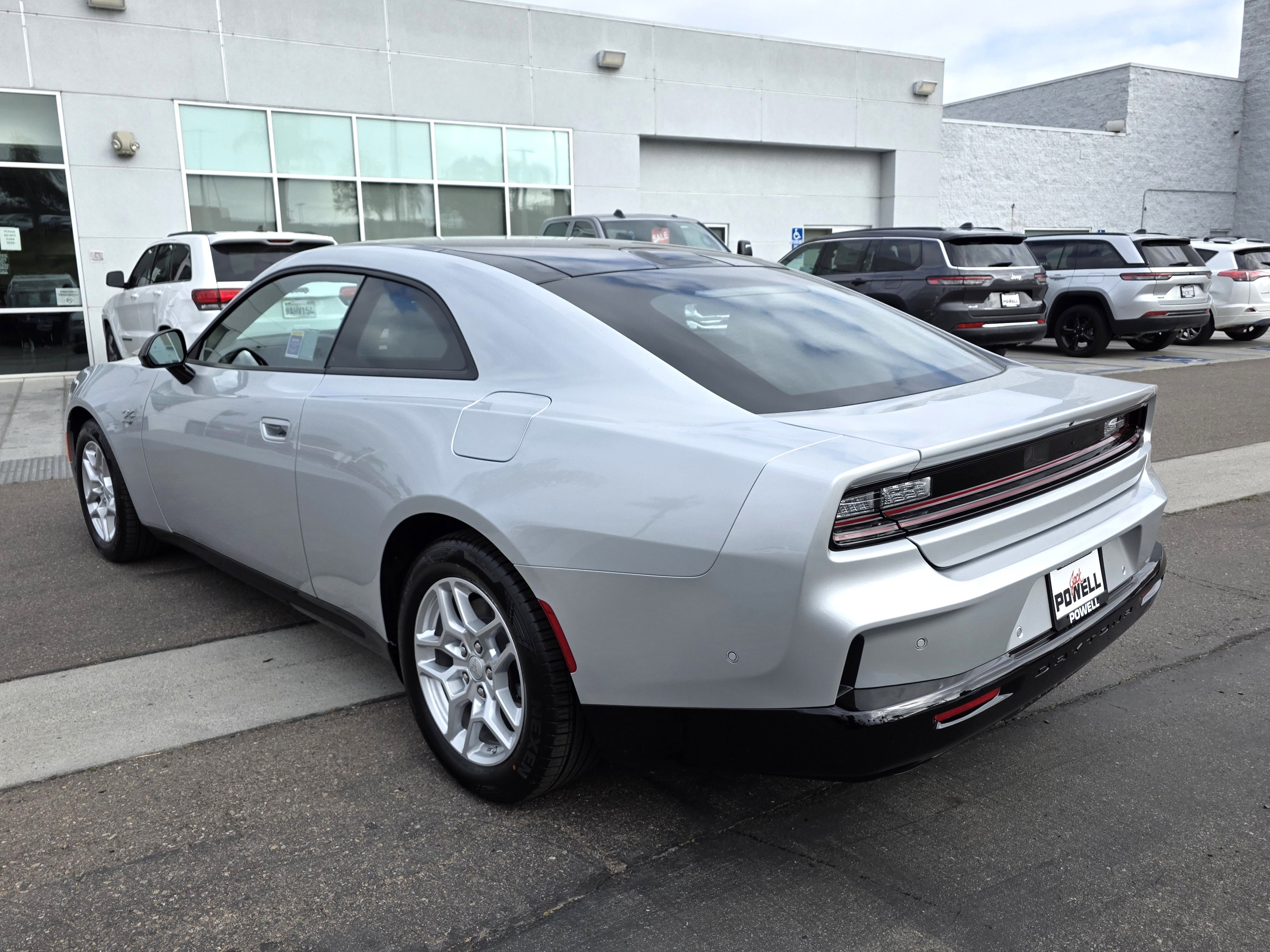 New 2025 Dodge Charger Daytona R/T w/ Sun & Sound Package AWD/4WD image 3