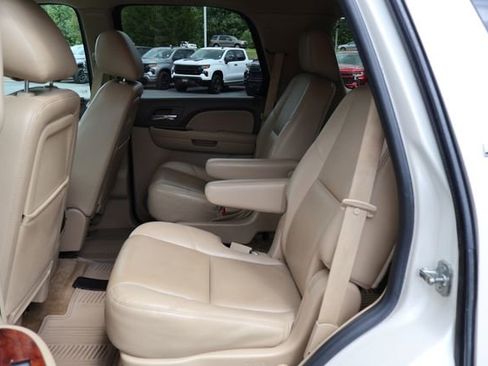 Used 2013 Chevrolet Tahoe LTZ AWD/4WD image 21