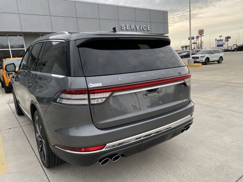 Used 2024 Lincoln Aviator Reserve w/ Equipment Group 201A image 8