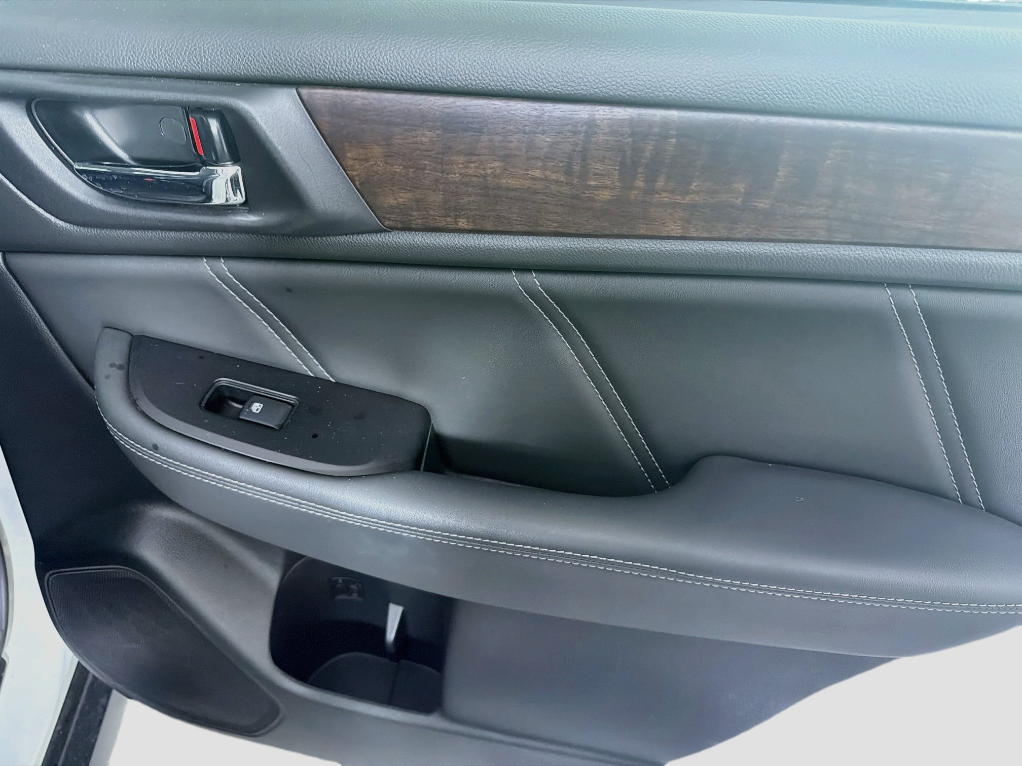 Used 2019 Subaru Outback 2.5i Limited AWD/4WD image 31