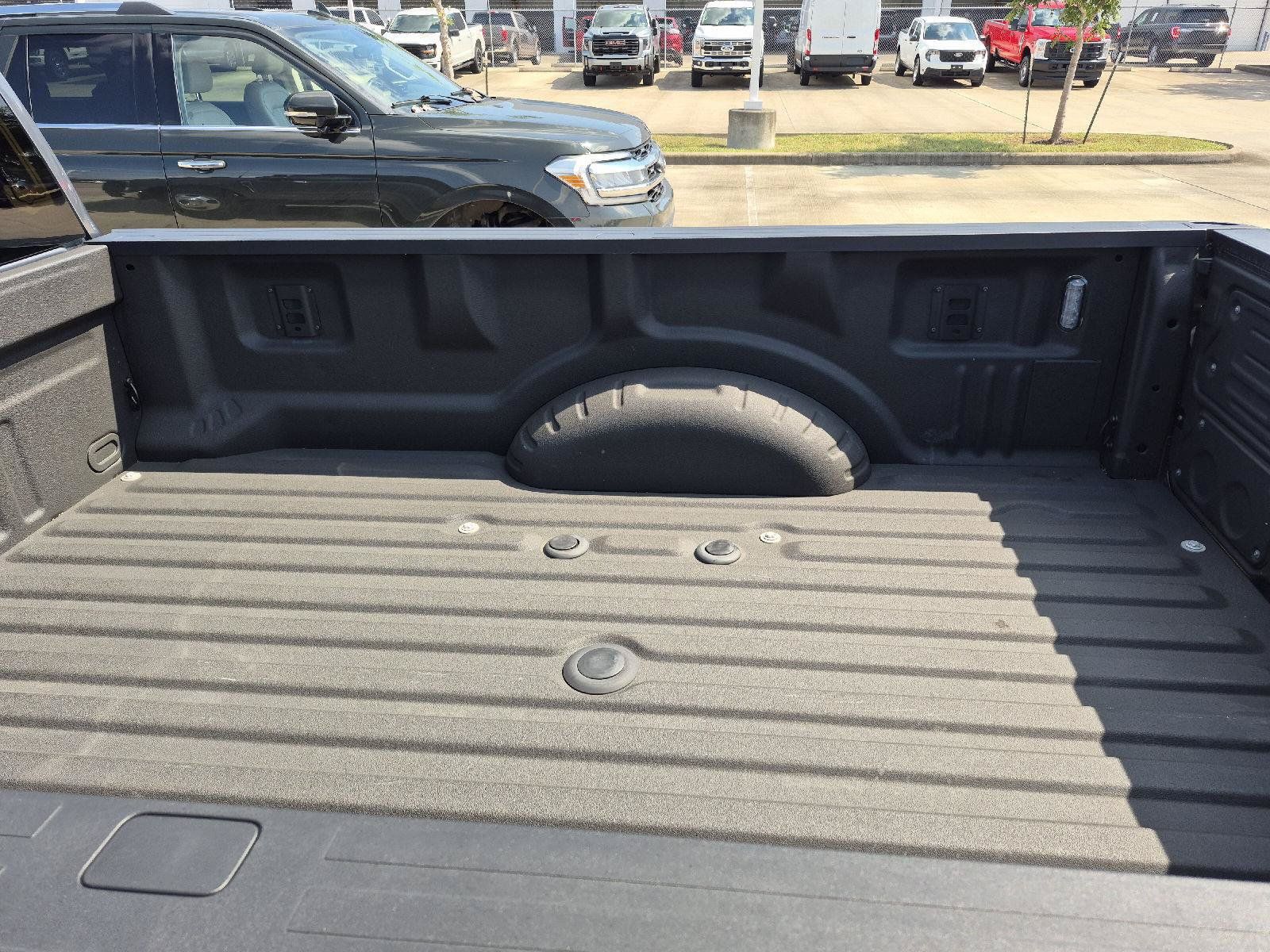 Certified 2025 Ford F350 XLT AWD/4WD image 12