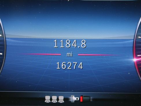 Used 2024 Mercedes-Benz GLE 350 4MATIC image 32