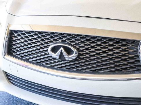Used 2016 INFINITI Q50 Premium w/ 2.0T Premium Plus Package RWD image 8