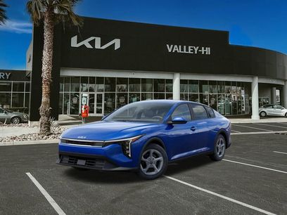 New 2025 Kia K4 LXS