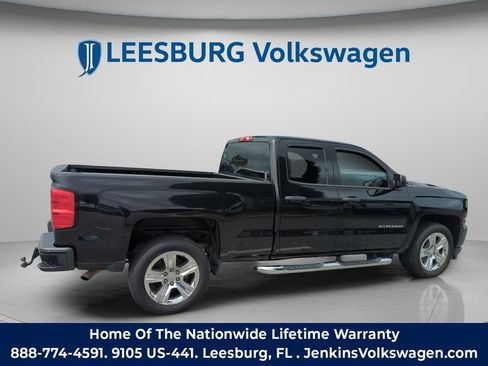 Used 2017 Chevrolet Silverado 1500 Custom w/ Custom Convenience Package image 5