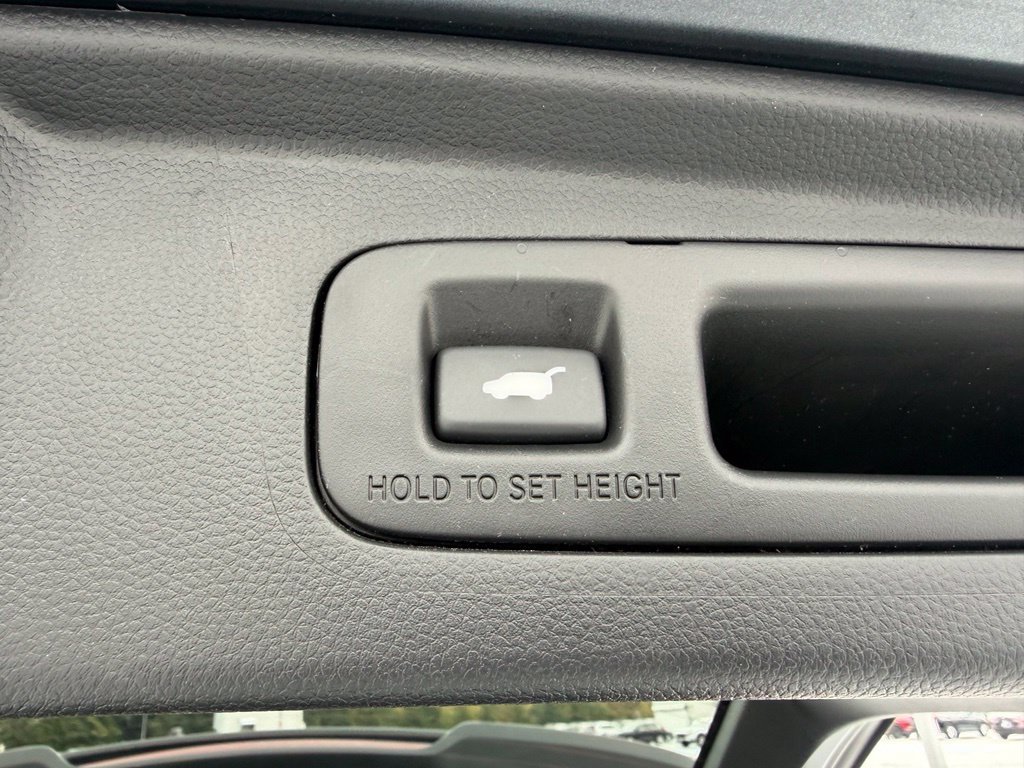 Used 2024 Honda CR-V EX-L image 10