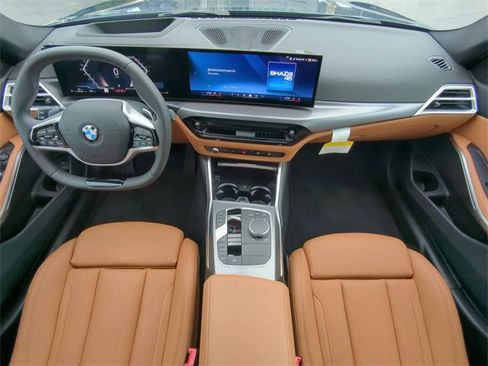 Used 2025 BMW 330i Sedan image 16