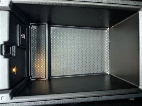 Used 2023 BMW i4 eDrive35 w/ Premium Package image 19