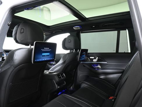 New 2026 Mercedes-Benz GLS 450 4MATIC image 27