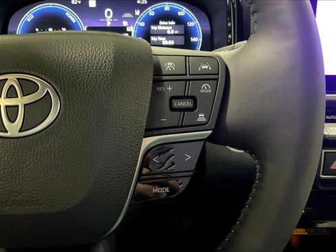 Certified 2025 Toyota Camry XLE w/ Premium Plus Package image 19