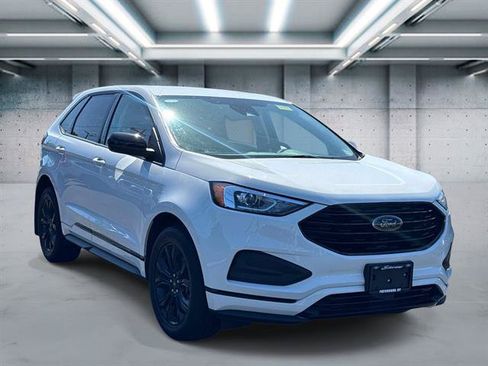 Used 2023 Ford Edge SE w/ Black Appearance Package AWD/4WD image 3