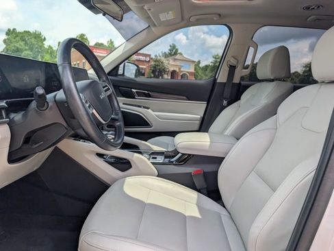 Used 2024 Kia Telluride S w/ S Sunroof Package FWD image 18