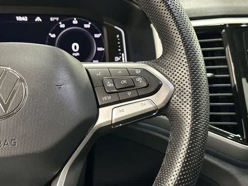 Used 2023 Volkswagen Atlas SEL Premium AWD/4WD image 18
