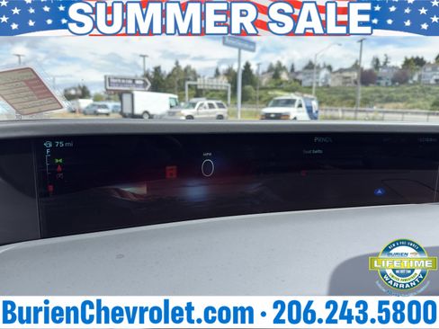 Used 2024 Lincoln Nautilus Premier w/ Equipment Group 102A AWD/4WD image 13