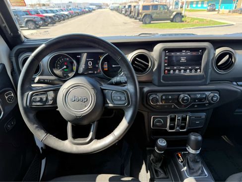Used 2023 Jeep Wrangler Unlimited w/ Cold Weather Group AWD/4WD image 14