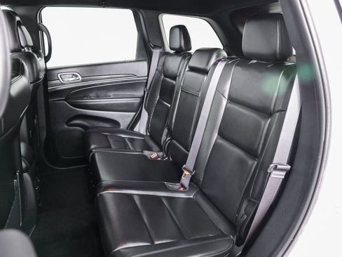 Used 2022 Jeep Grand Cherokee Limited image 21