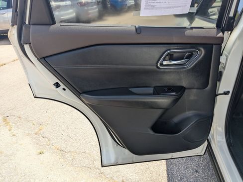 Used 2021 Nissan Rogue SL w/ Premium Package FWD image 26