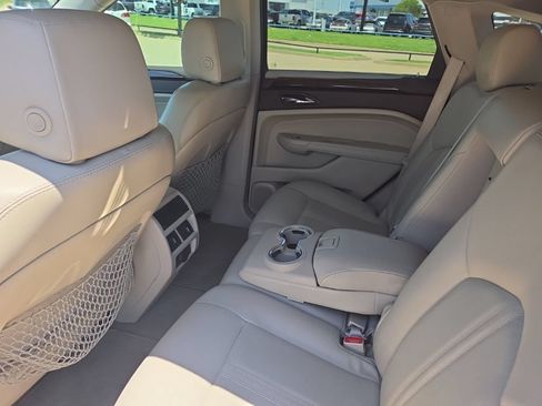 Used 2010 Cadillac SRX Luxury FWD image 10