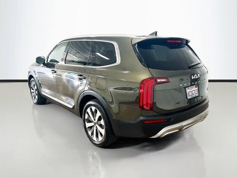 Certified 2022 Kia Telluride EX w/ EX Premium Package image 5