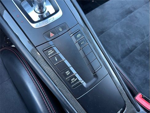 Used 2014 Porsche 911 GT3 w/ Carbon Interior Package RWD image 30