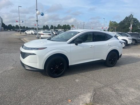 New 2025 Nissan Murano SV image 3