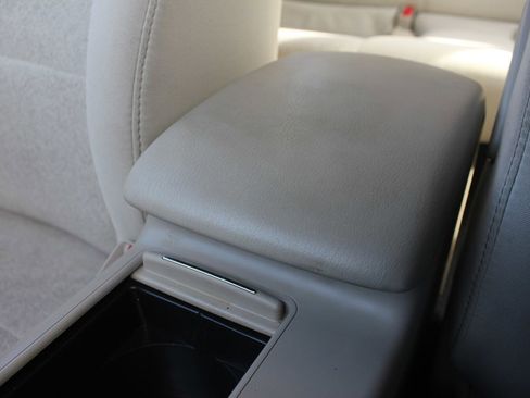 Used 2009 Subaru Outback 2.5i Special Edition image 21