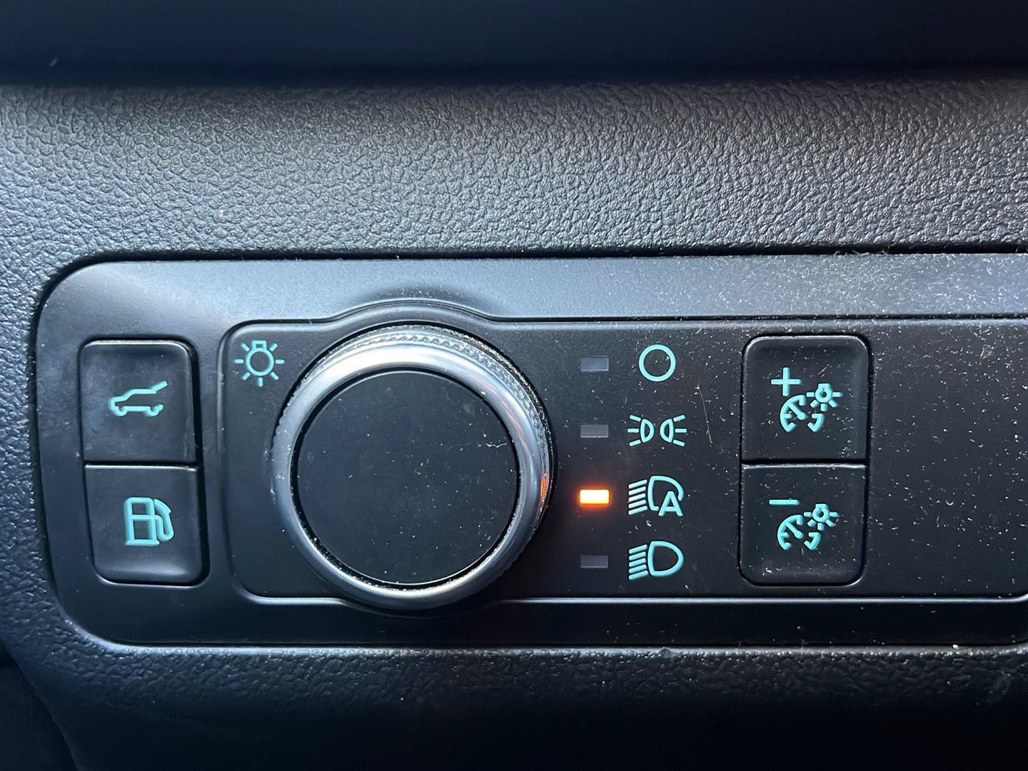 Used 2020 Ford Escape SE Sport AWD/4WD image 7