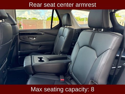 Used 2024 Honda Pilot Touring image 24
