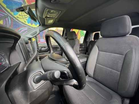 Used 2023 Chevrolet Silverado 2500 LT w/ Convenience Package image 18