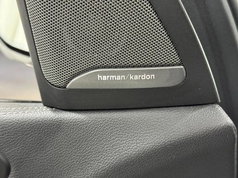 Used 2022 BMW X5 M50i image 24