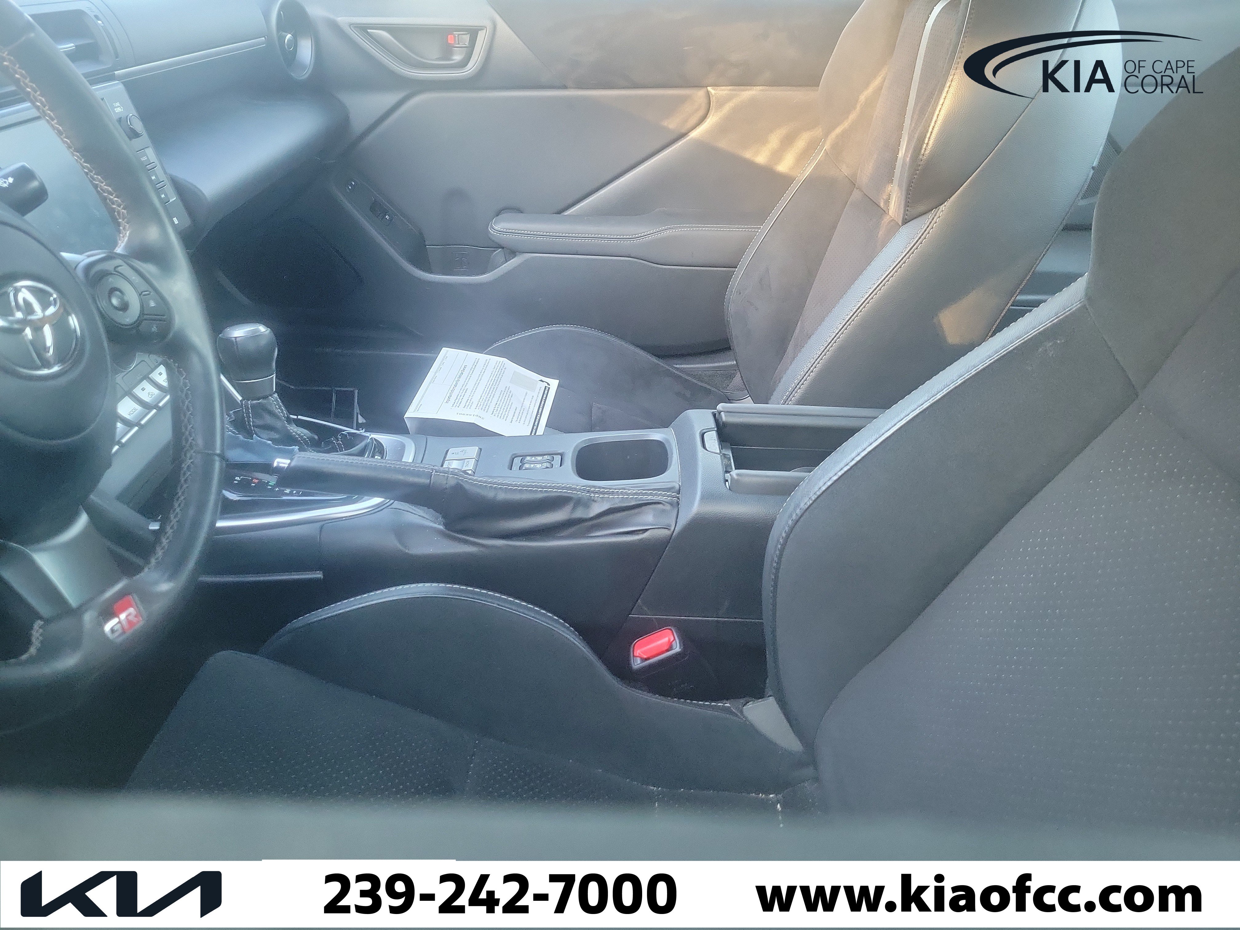 Used 2024 Toyota GR86 Premium RWD image 10