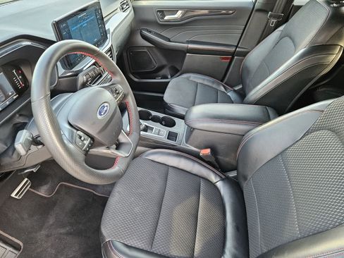 Used 2023 Ford Escape ST-Line w/ Tech Pack #1 FWD image 2