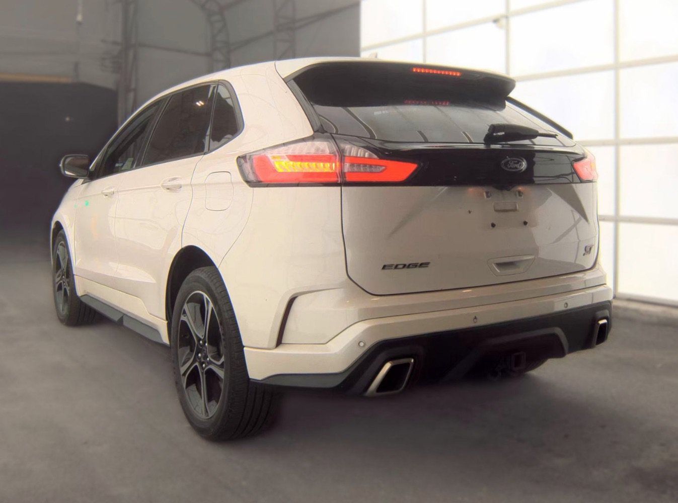 Used 2019 Ford Edge ST w/ Convenience Package AWD/4WD image 6