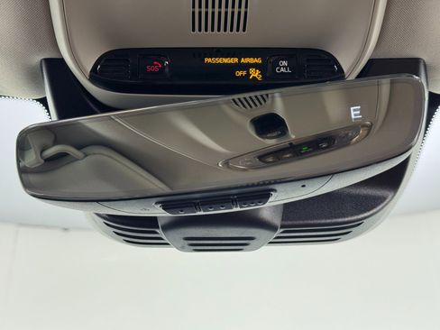 Used 2016 Volvo XC90 T6 Momentum w/ Momentum Plus Package image 30