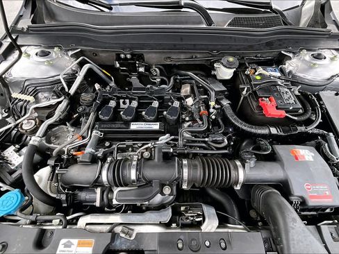 Used 2018 Honda Accord Sport image 31