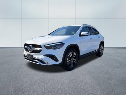 Used 2025 Mercedes-Benz GLA 250 4MATIC w/ Winter Package image 2