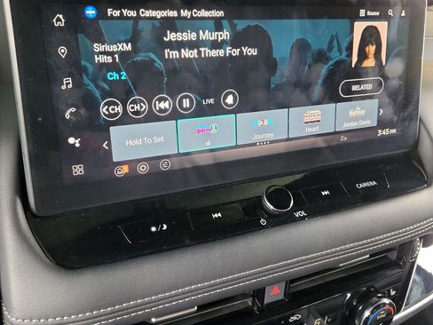 Certified 2025 Nissan Rogue SL w/ Tech Package image 35