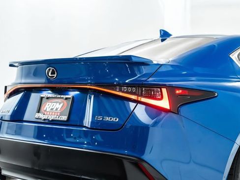 Used 2022 Lexus IS 300 w/ Premium Package RWD image 10